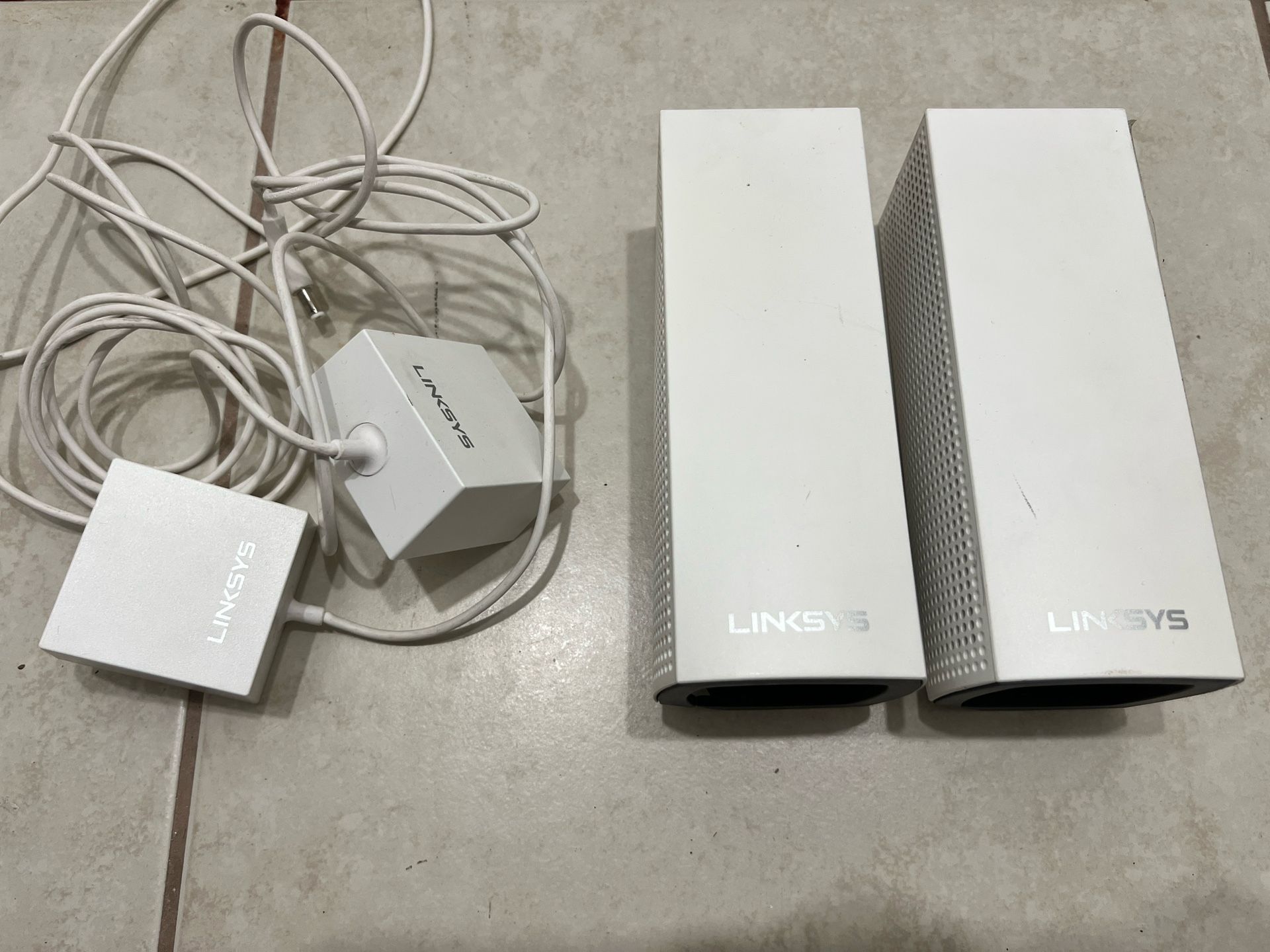 Linksys Velop WHW03 Tri-Band Mesh Wi-Fi System – Excellent Condition