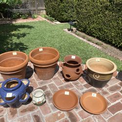 ASSORTMENT OF LARGE Terracotta FLOWER POT  POTS