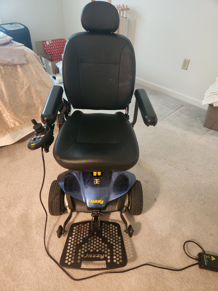 Pride Elite Electric Wheelchair