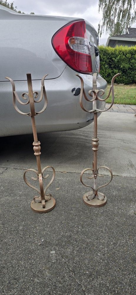 2 Metal Pedestal Candleholders Antique Cast Iron Wrought Iron Plant Stand Porch Patio Decor Garden Outdoor Flower Pot Succulent Holder 27"H
Pick up