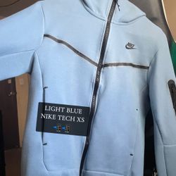 XS LIGHT BLUE NIKE TECH HOODIE