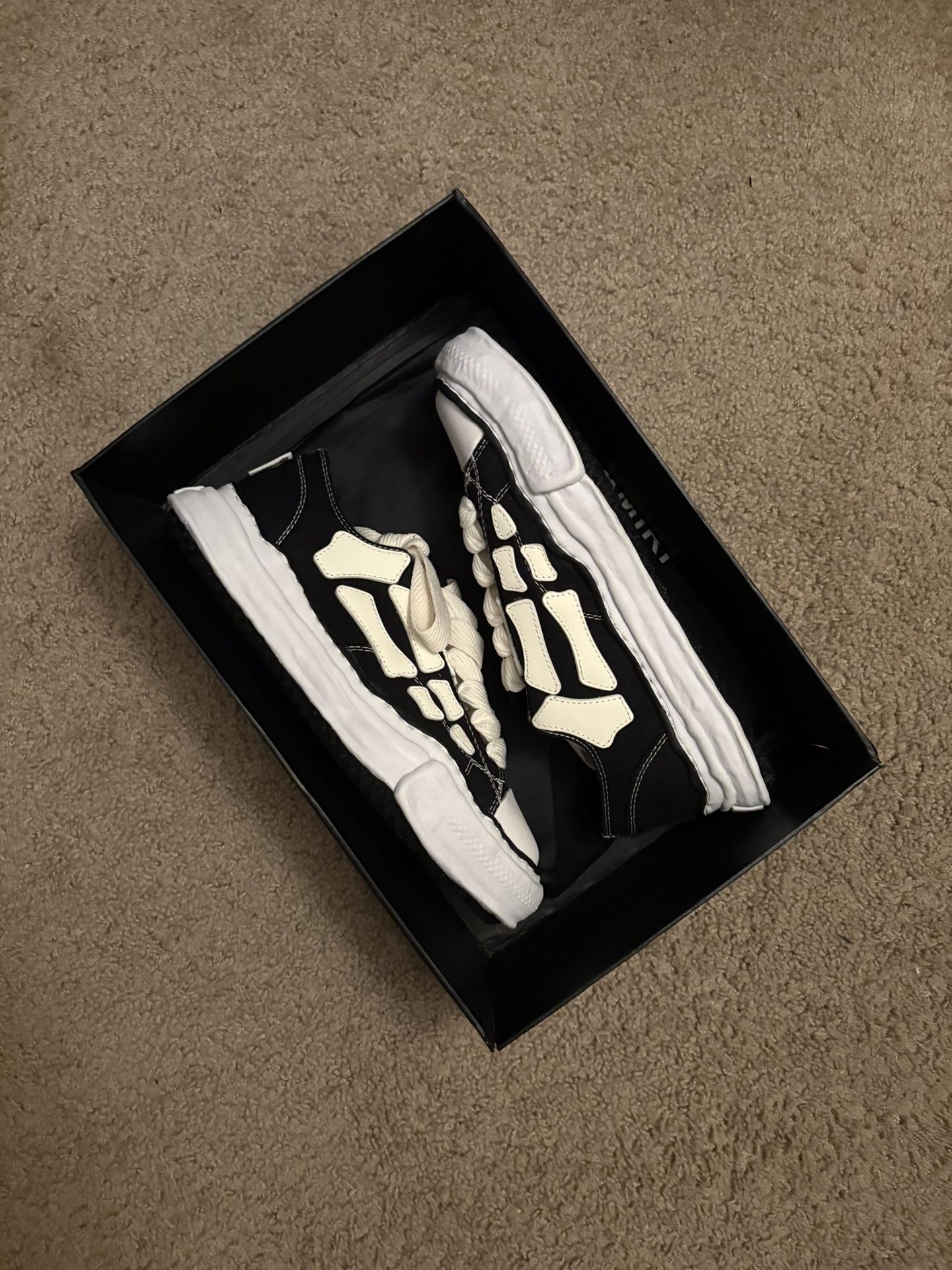 Amiri MMY Bones Size 42/10