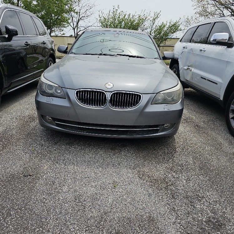 2009 BMW 528i