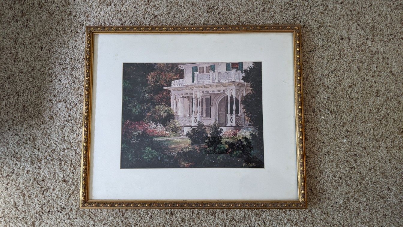 Wall arts in glass frames