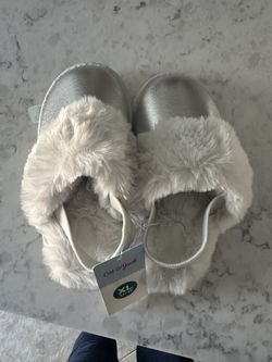 New Slippers Girls Size 11/12 