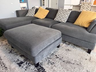 Grey sectional sofa with ottoman 115” x 70”