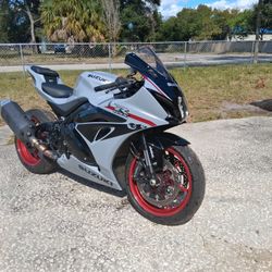 GSX R 1000 SUZUKI 2024 Bought In 2023