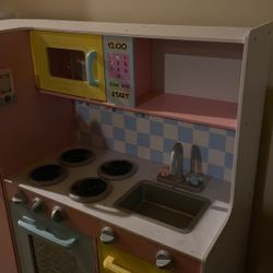 Play Kitchen