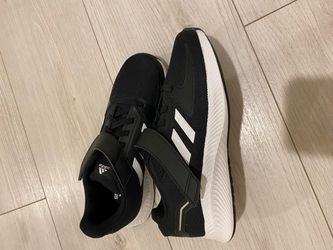 New Kids adidas shoes US2