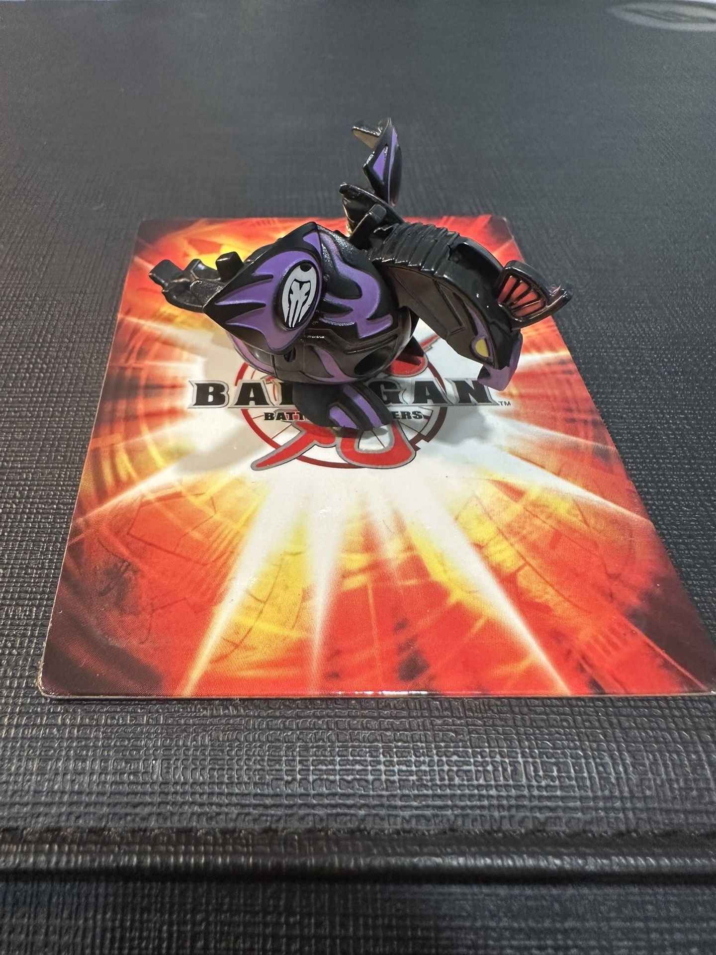 Bakugan B1 Skyress Darkus Open Core 400g
