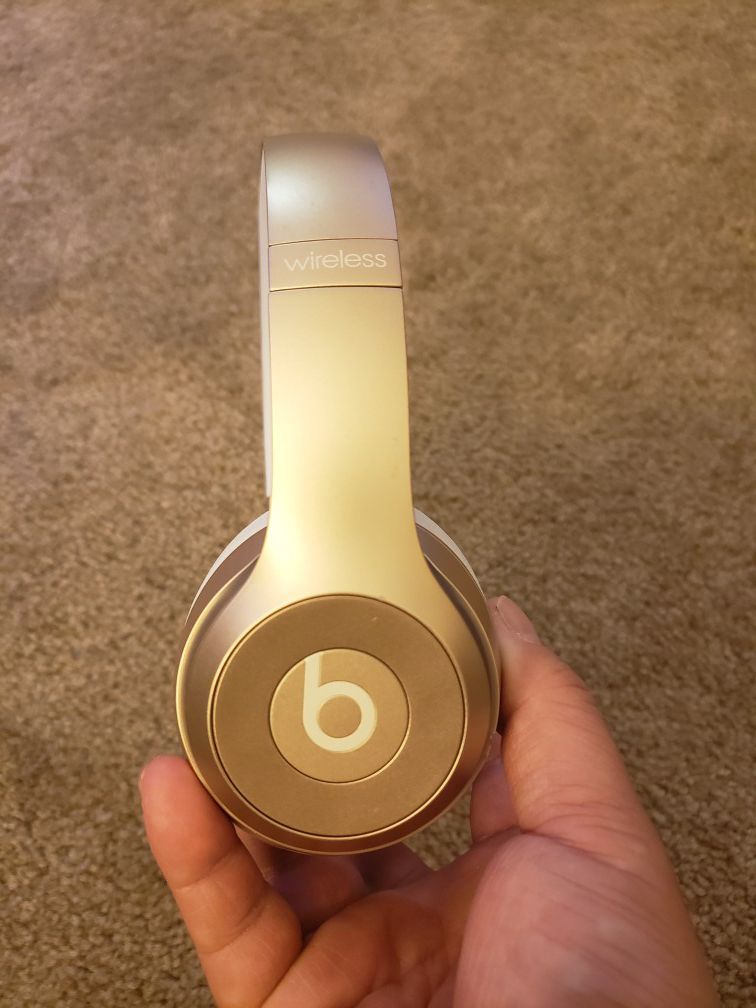 Beats solo 3 in good condition