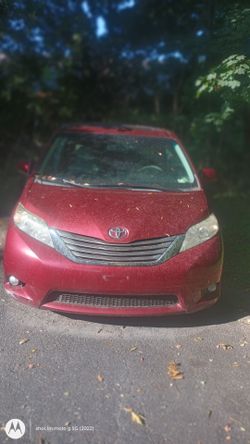 2012 Toyota Sienna