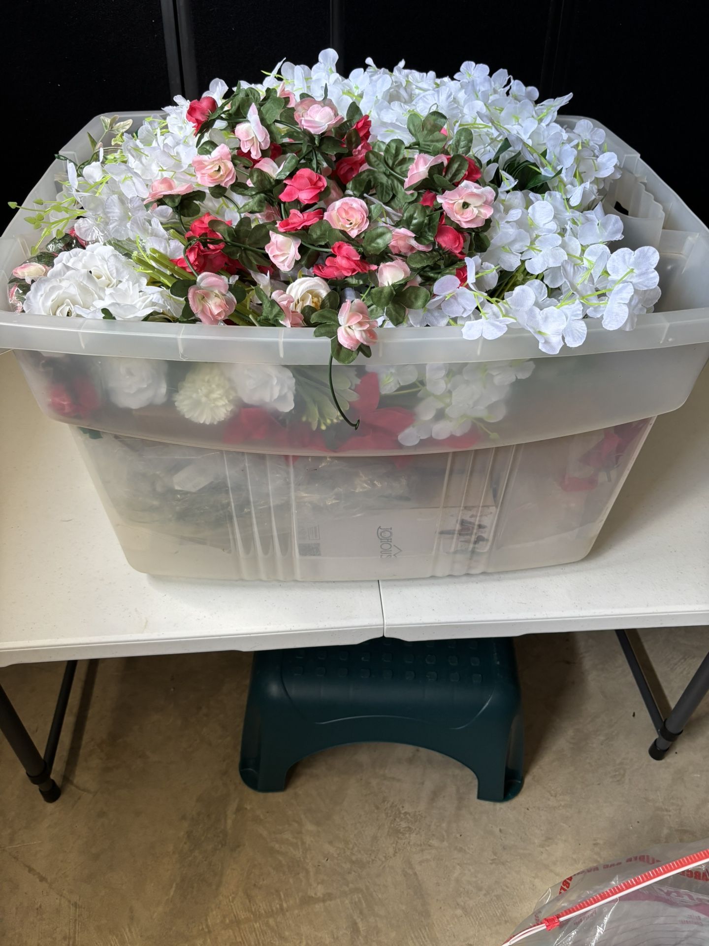 New Artificial Flowers Lot
