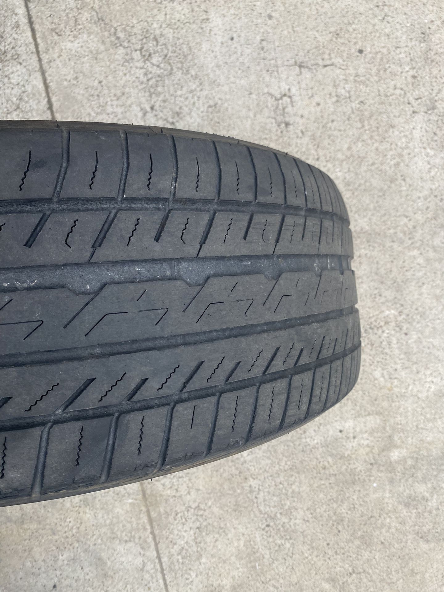 235/50r18 Road Huger Decent Tread Mustang Ecoboost Tires