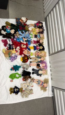 Dolls, groovy girls, beanie babies, plushies
