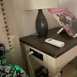 Lamp + Night Stand (with Charging Port)