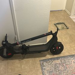 Electric Scooter Phantom A10 Solid Tires 27 Mile Range