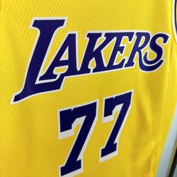 Luka Dončič Gold #77 Los Angeles Lakers