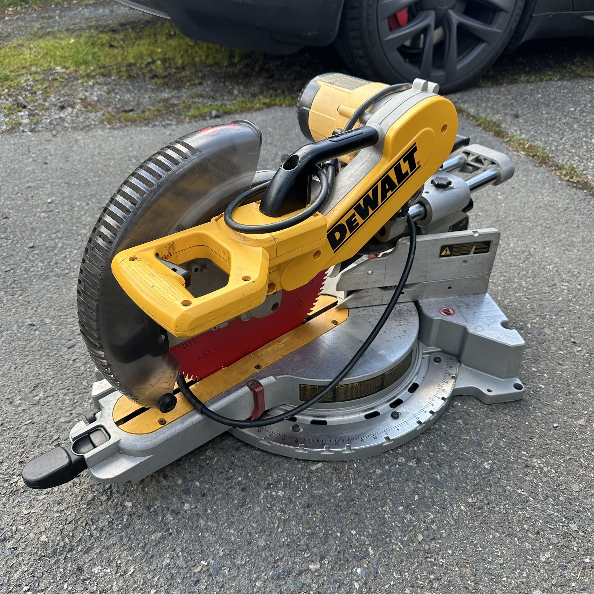 Dewalt Chop Saw 12inch