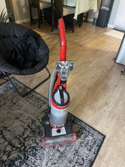 BISSELL Vacuum Good Condition 
