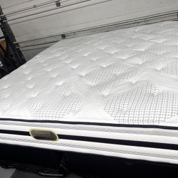 Beautyrest king Bed