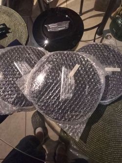 Escalade center caps