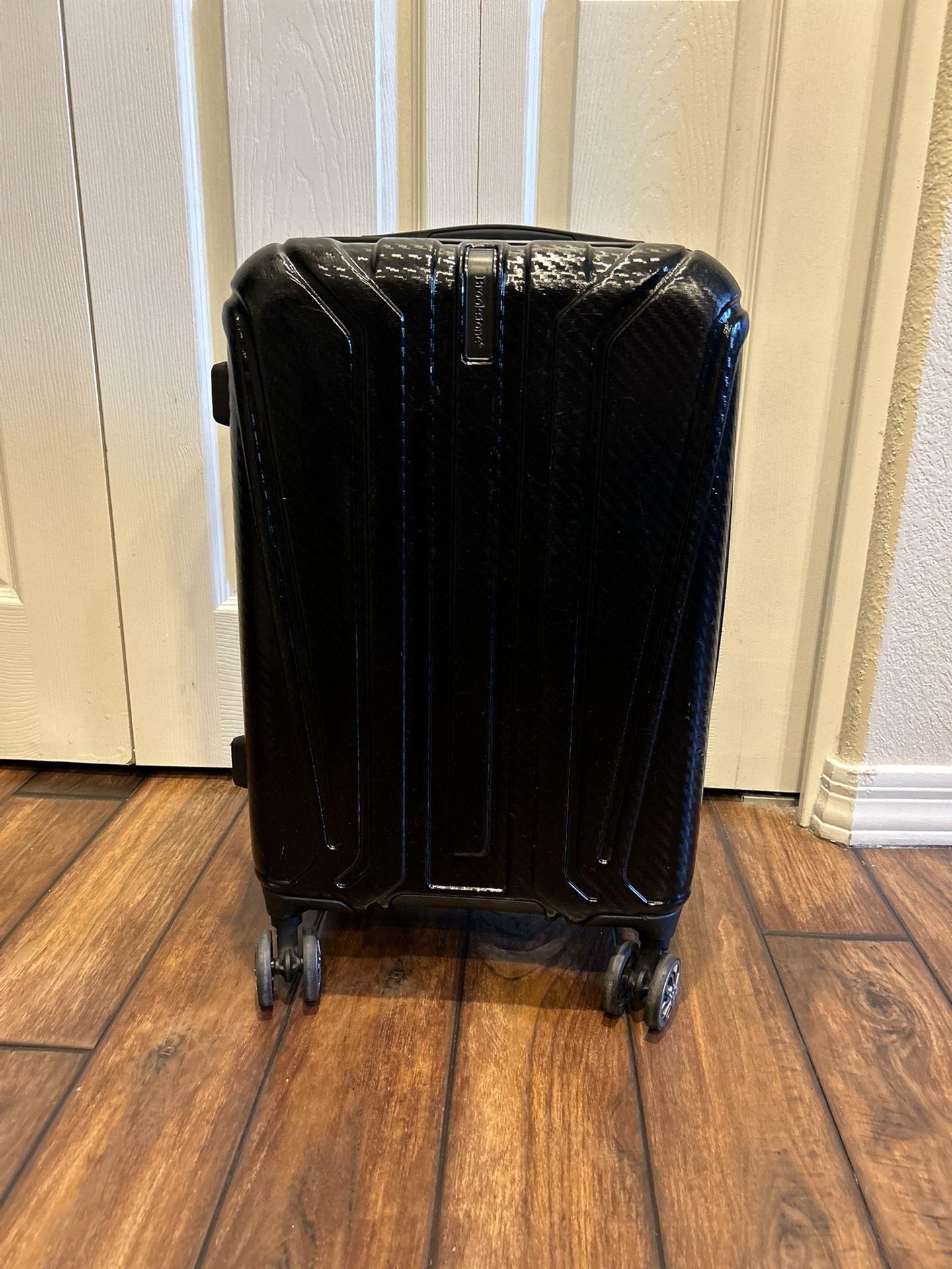 BROOKSTONE 21in Remy Hardside Carry-On Spinner Luggage Suitcase