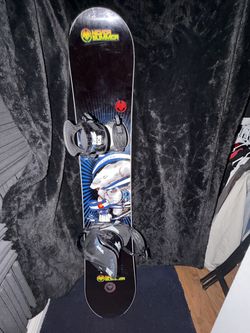 snowbored 153 with bindings