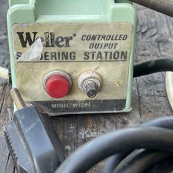 Weller Soldering Station 