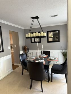 Round Glass Table And 4 Chairs