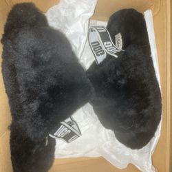 Ugg slippers 