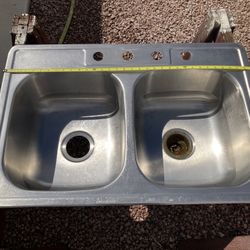•Glacier Bay•33”x22”x8”•drop-in 50/50 SS Sink•