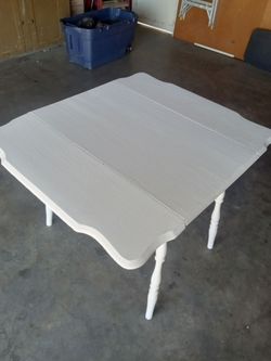 Nice folding table