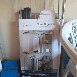 Organize Closet 