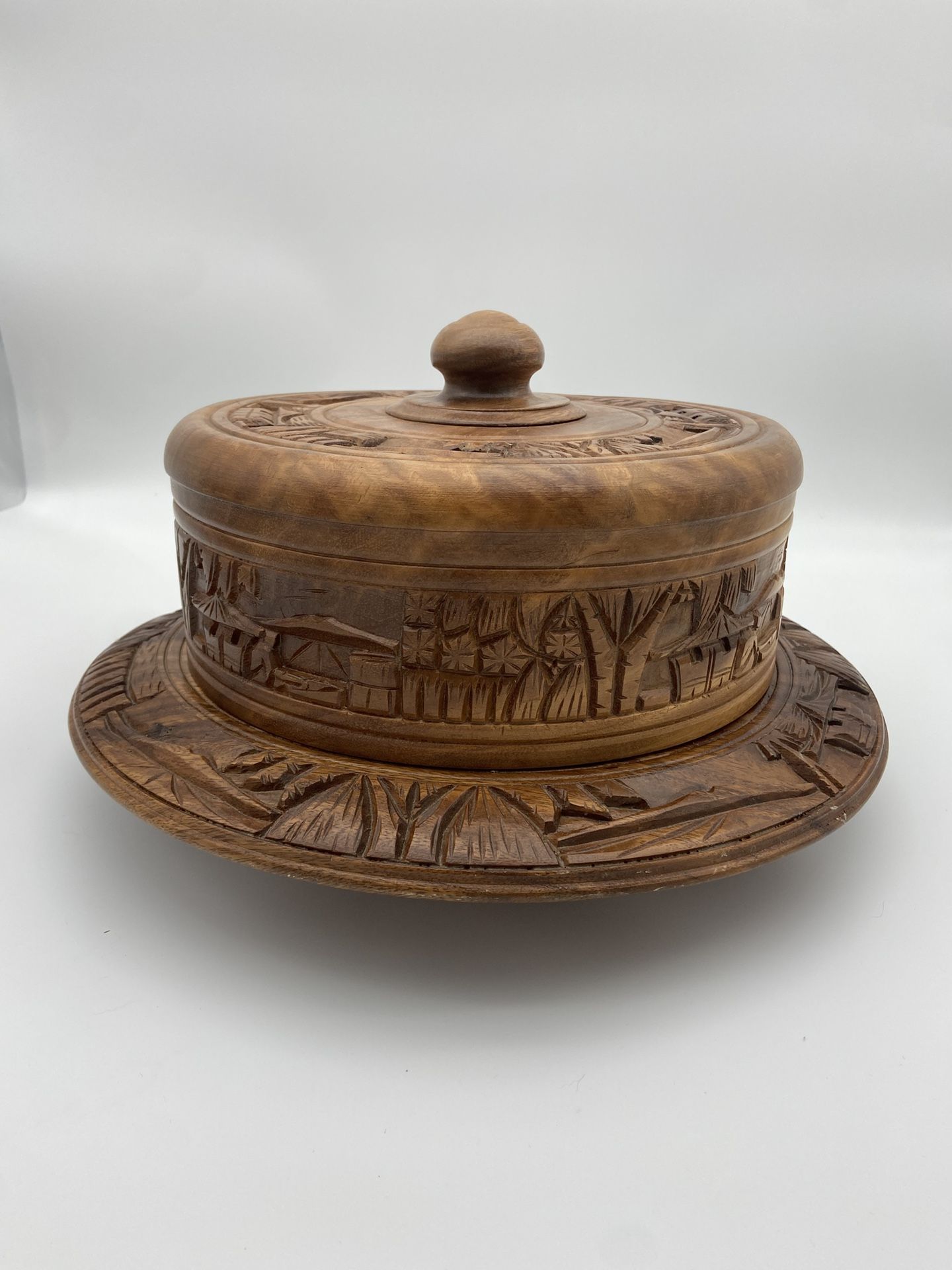 Rosas' Philippine Handicrafts MCM Hand Carved Monkey Pod Cake Stand with Cover