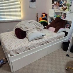 Twin BED
