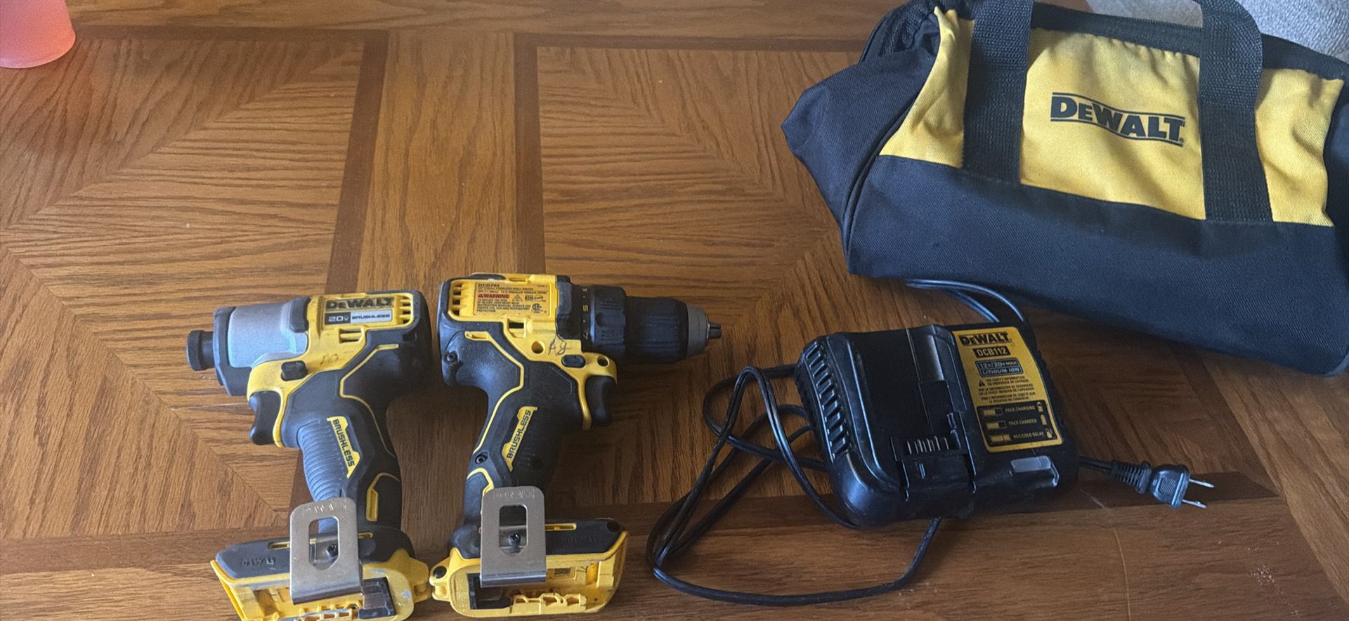 20v dewalt Drill, impact,charger