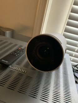 Tzumi Proyector