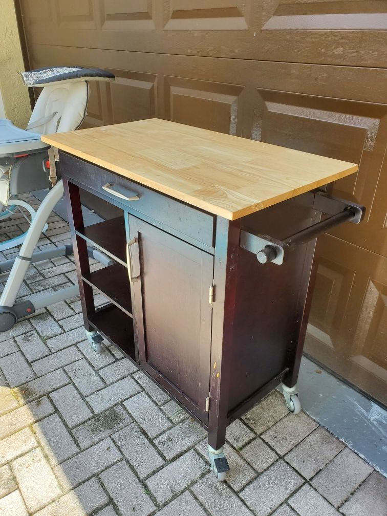 Kitchen microwave table