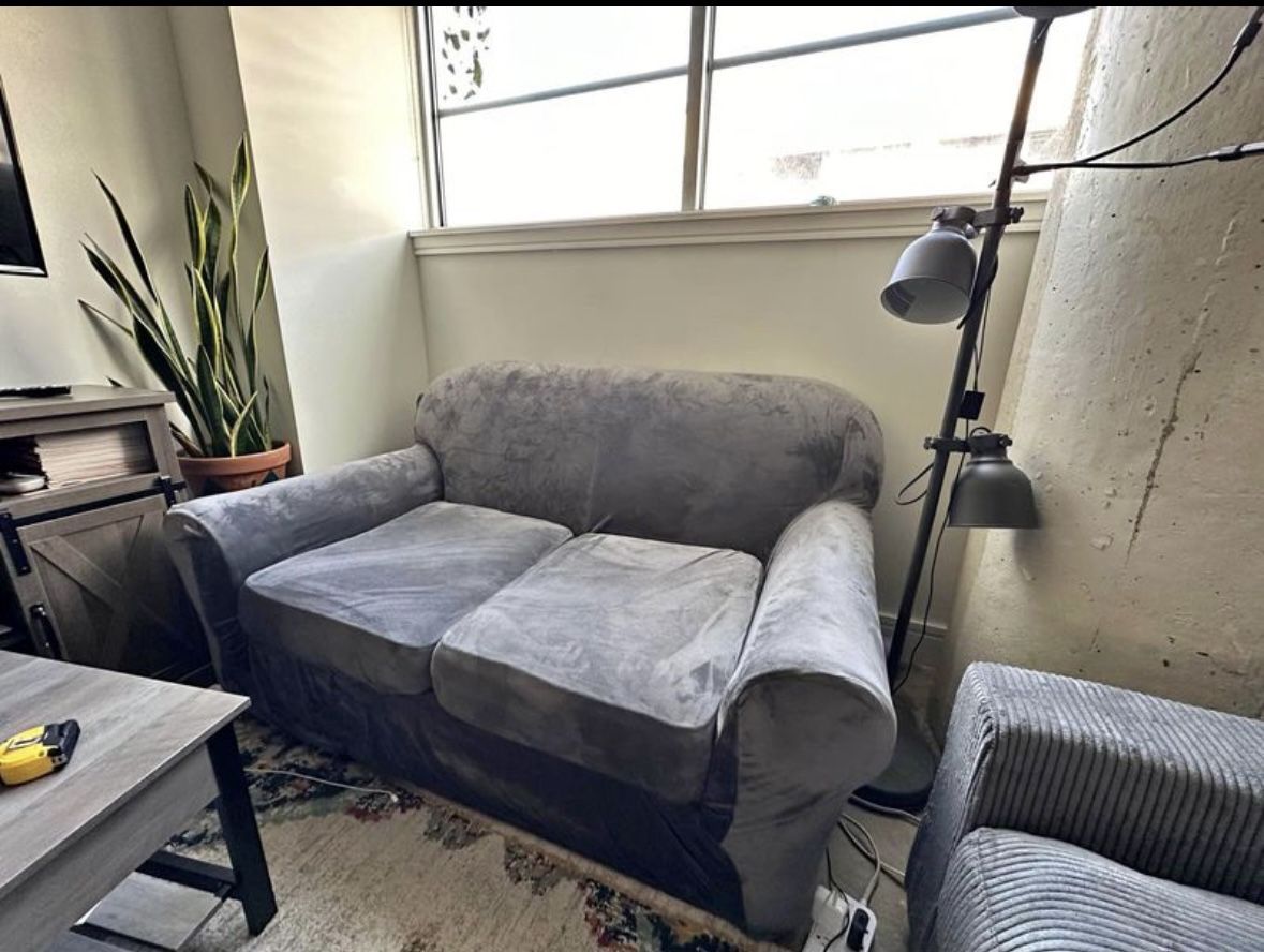 FREE COUCH for Sale in Washington, DC OfferUp