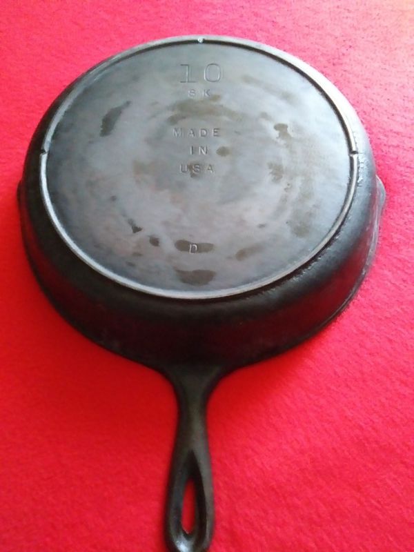 Skillet cast iron for Sale in San Diego, CA - OfferUp