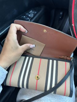 Burberry Purse for Sale in Fort Worth, TX - OfferUp