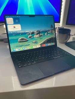 Apple MacBook Air 13” M2 8GB 256SSD Finance available