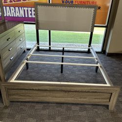 New Brown Wood Upholstered Queen Bedroom Set 