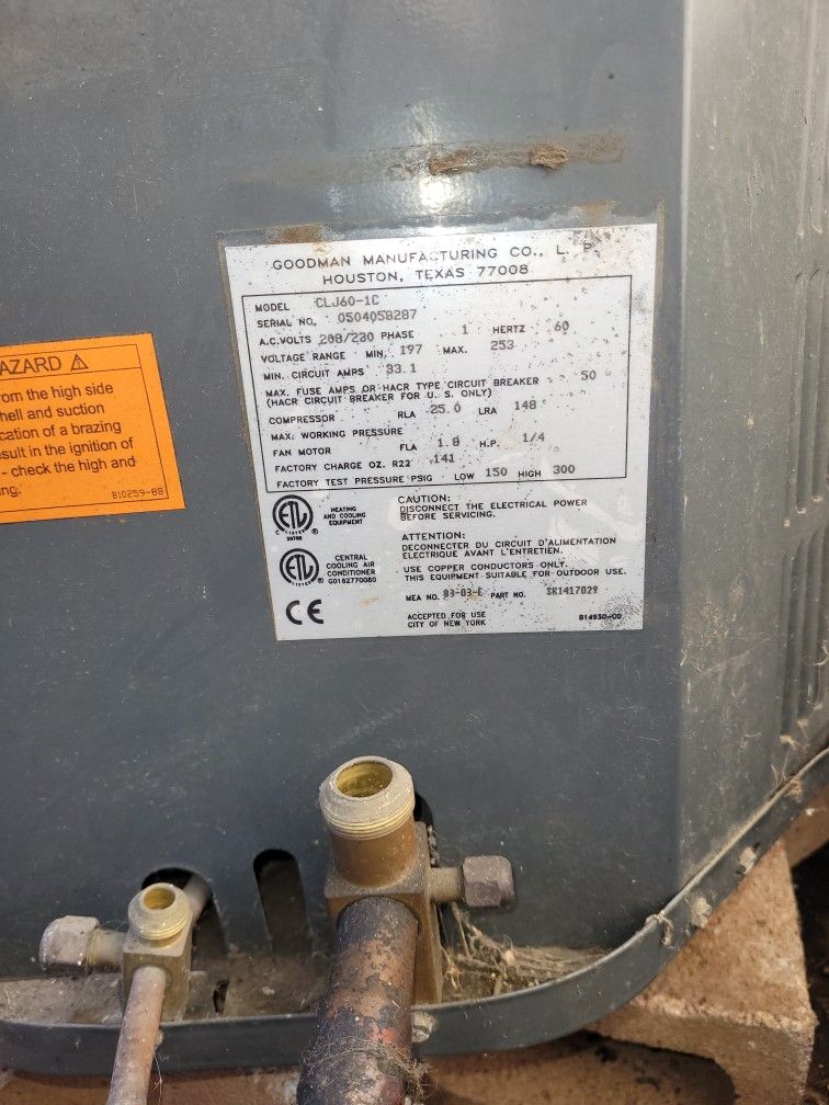 GOODMAN AC CENTRAL UNIT