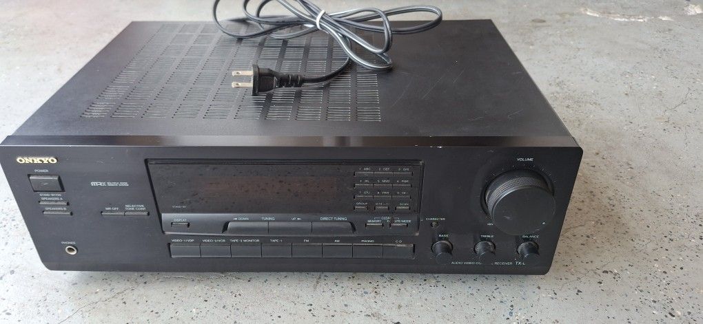 ONKYO RECEIVER/ MODEL TX-8511