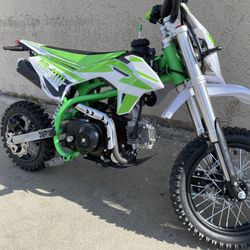 Dirt Bike 110cc Off Road Motorcycle New $1000