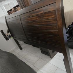 King Day Bed With Dresser