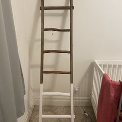 Decorative Ladder 