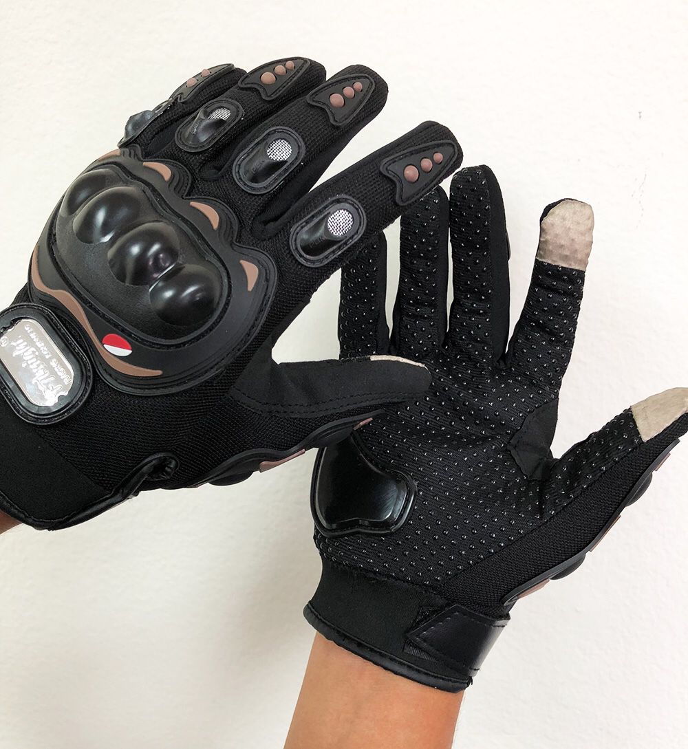 New $10 per pair Motorcycle Screen Touch Anti Slide Full Finger Gloves 3 Sizes (M, L, XL)
